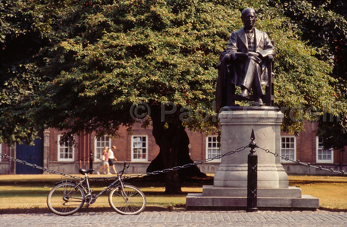 Trinity College, Dublin, Ireland
(cod:Ireland 32)